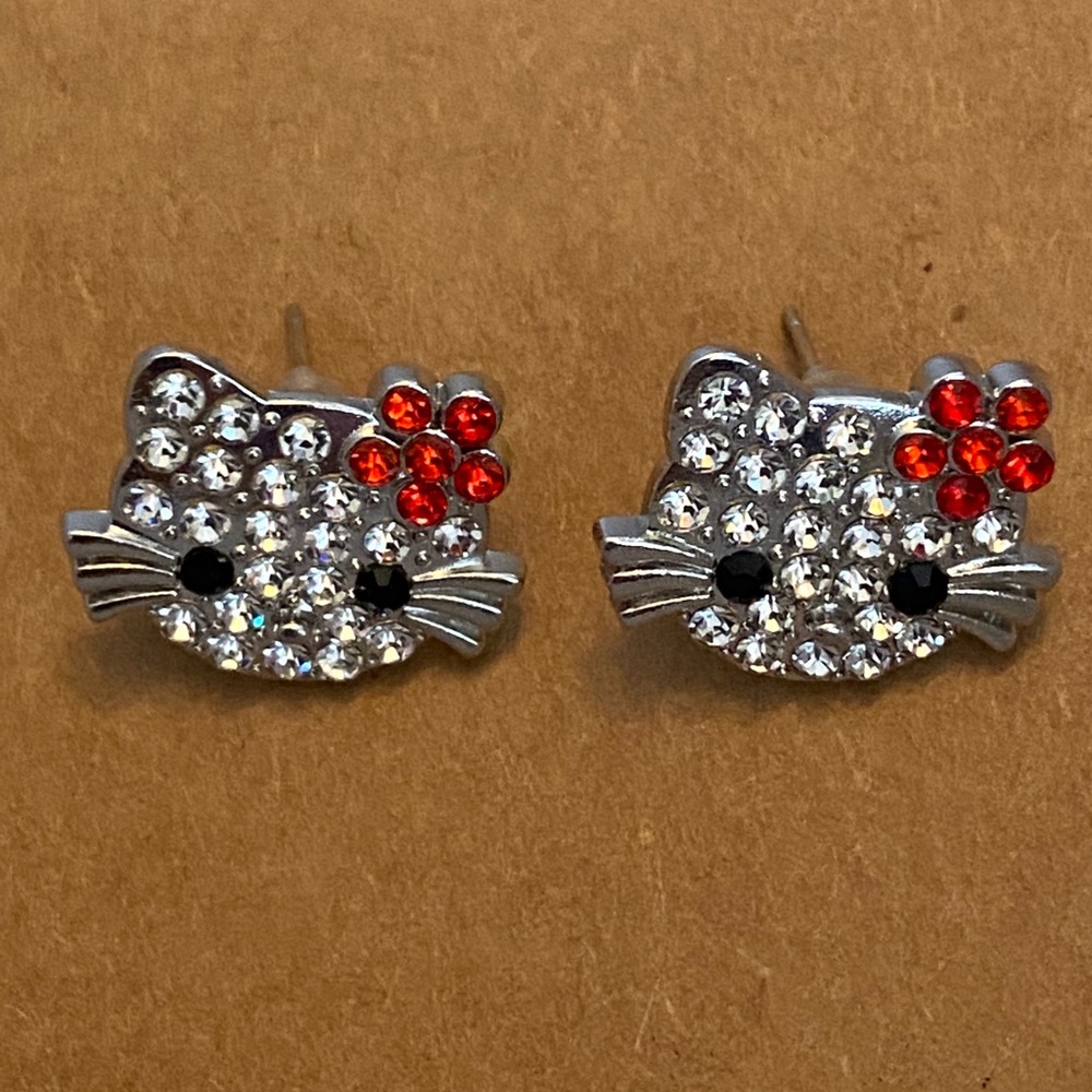 ⭐ 3/$15 ⭐ HELLO KITTY Rhinestone Silver Stud Earrings ~ NEW